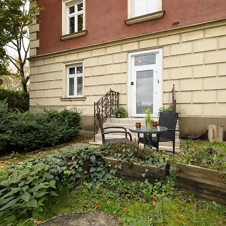 Spacious Near Cardiology Clinic By Renters *