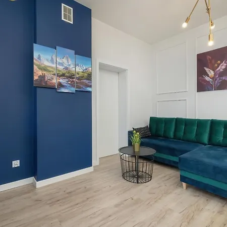 Spacious Near Cardiology Clinic By Renters * 크라쿠프