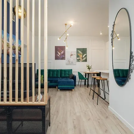 Spacious Near Cardiology Clinic By Renters