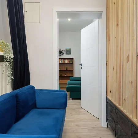 Apartment Spacious Near Cardiology Clinic By Renters *